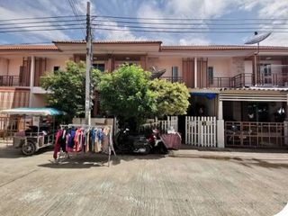 For sale 1 bed townhouse in Bang Phli, Samut Prakan