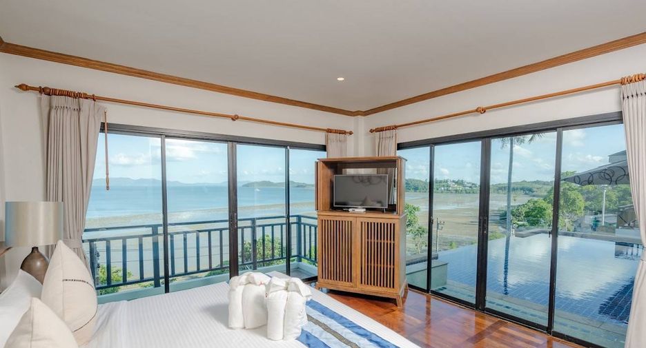 For rent and for sale 4 bedrooms villa in Thalang, Phuket