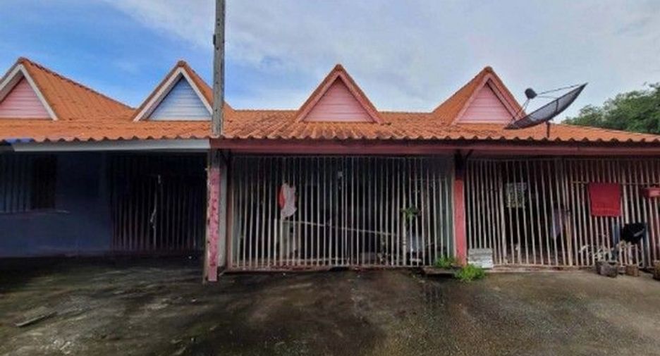 Reihenhaus zum Kauf mit 1 Zimmer in Ban Khai, Rayong