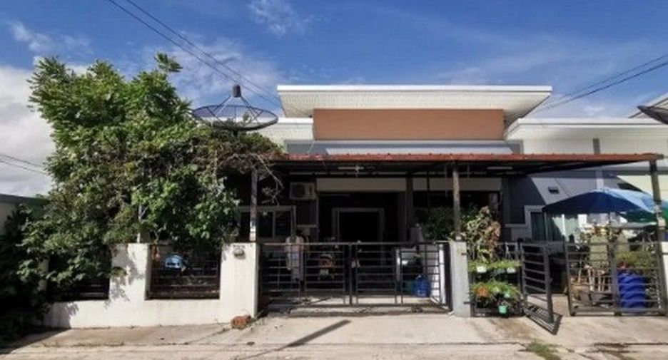 Casa adosada en venta de 1 habitaciones en Ban Khai, Rayong