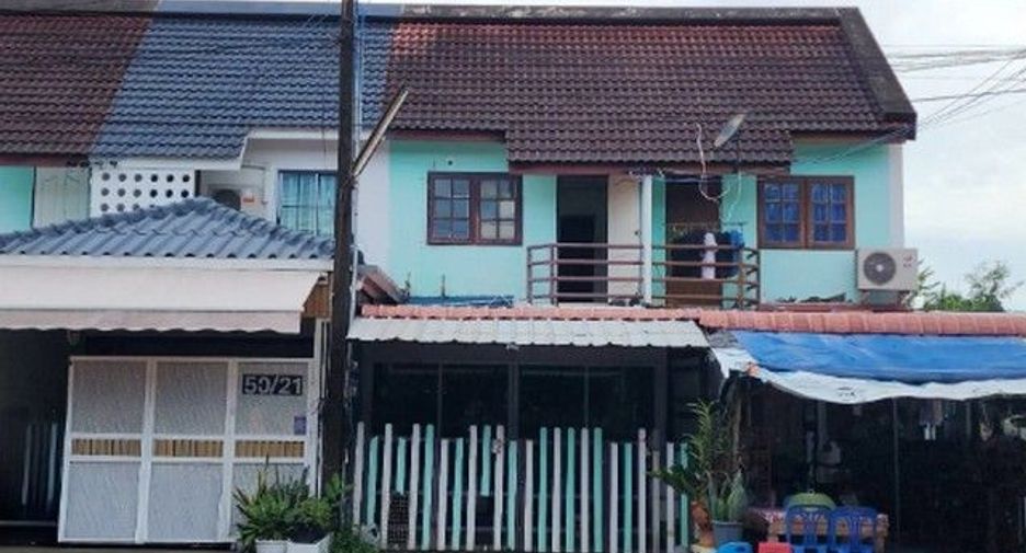 Reihenhaus zum Kauf mit 1 Zimmer in Ban Khai, Rayong