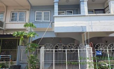 Reihenhaus zum Kauf mit 2 Zimmer in Bang Bua Thong, Nonthaburi