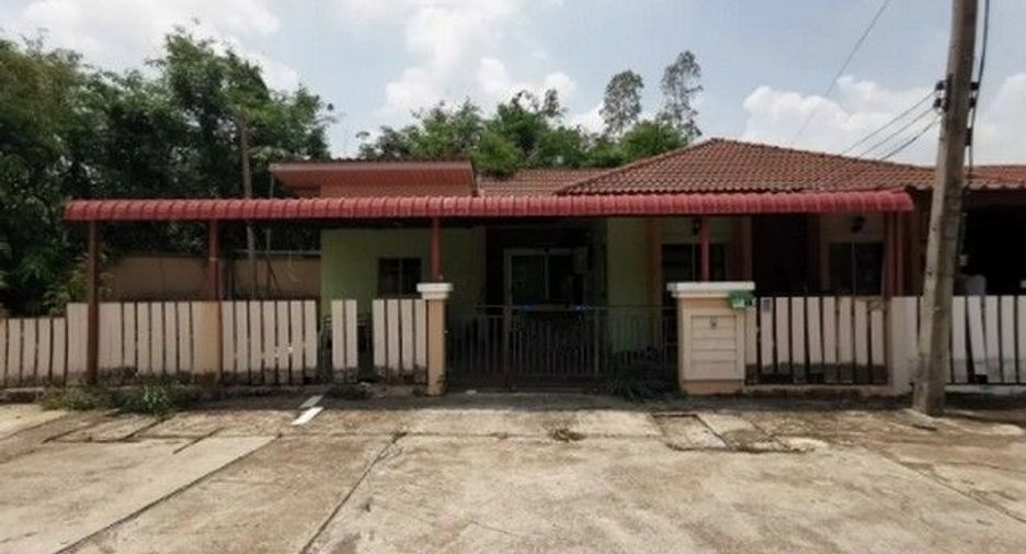For sale 1 bed townhouse in Prachantakham, Prachin Buri