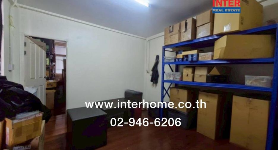 For sale 3 bedrooms retail Space in Pak Kret, Nonthaburi