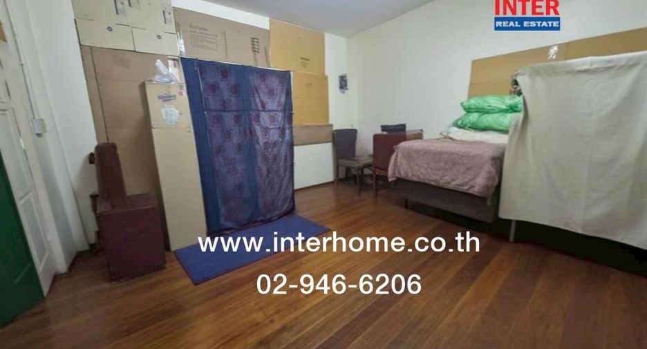 For sale 3 bedrooms retail Space in Pak Kret, Nonthaburi