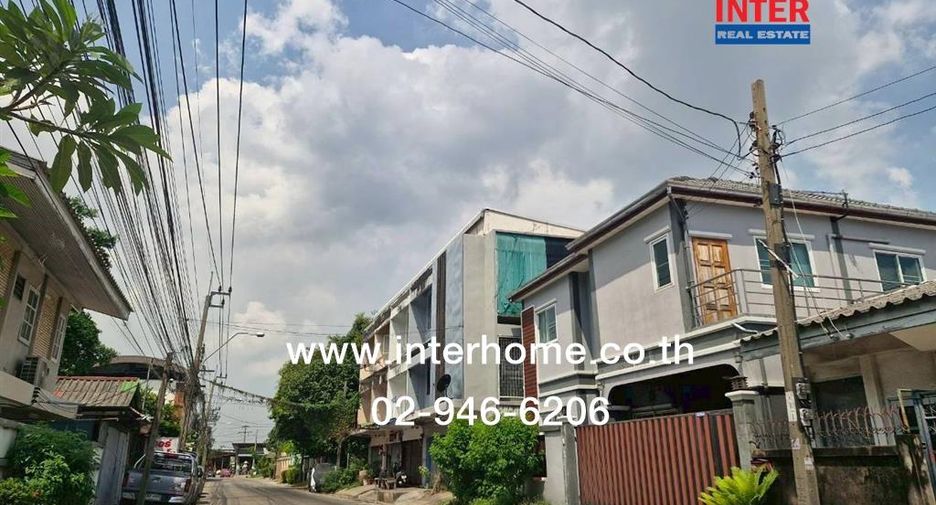 For sale 3 bedrooms retail Space in Pak Kret, Nonthaburi