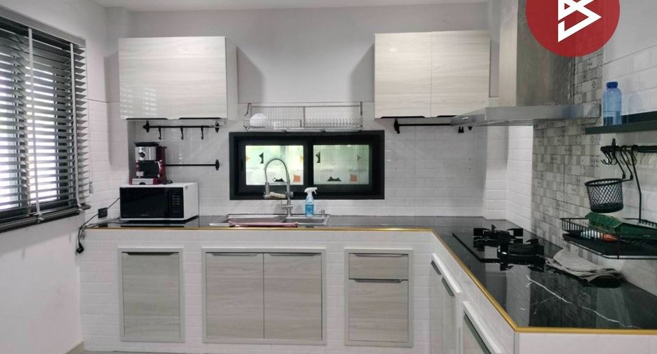 Haus zum Kauf mit 3 Zimmer in Bang Lamung, Chonburi