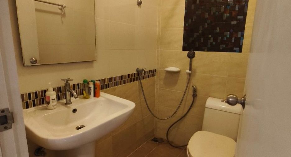 À vendre 3 chambres maison de ville à Mueang Nonthaburi, Nonthaburi