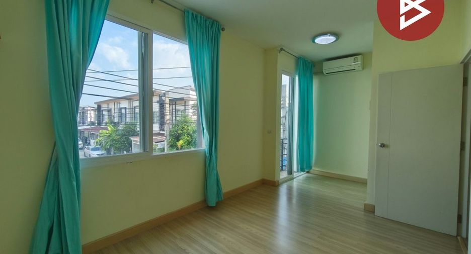 À vendre 3 chambres maison de ville à Mueang Nonthaburi, Nonthaburi