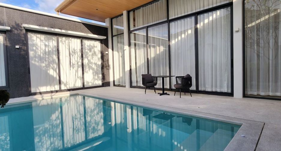 For rent 3 bedrooms villa in Mueang Phuket, Phuket