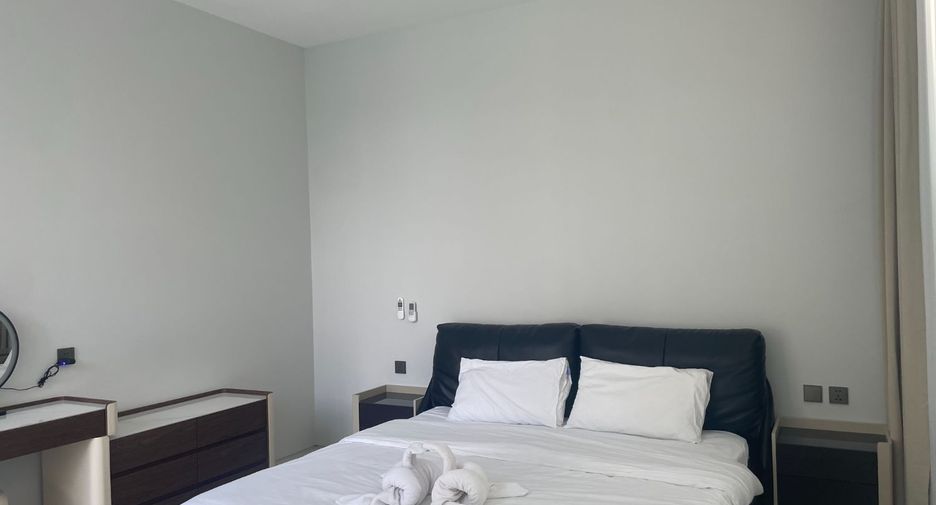 For rent 3 bedrooms villa in Mueang Phuket, Phuket