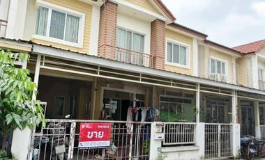 For sale 3 bedrooms townhouse in Lat Krabang, Bangkok