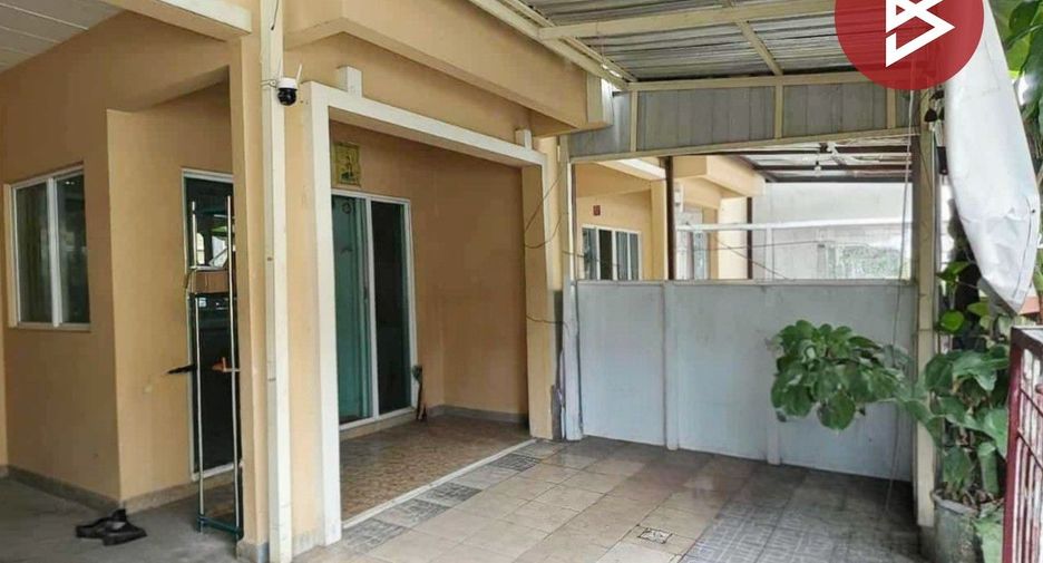 For sale 3 bedrooms townhouse in Lat Krabang, Bangkok