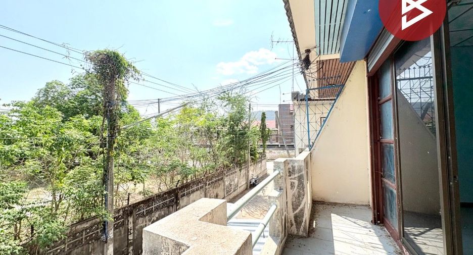 For sale 2 bedrooms townhouse in Takhli, Nakhon Sawan