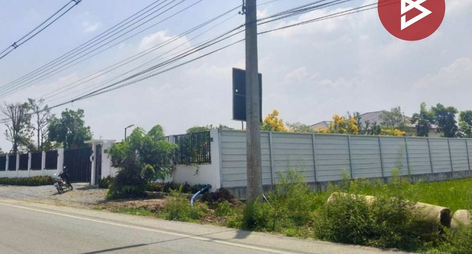 Продажа Участок в Nakhon Chai Si, Накхонпатхом