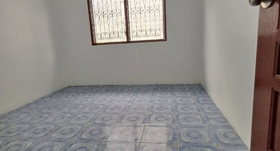 For sale 2 bedrooms townhouse in Lat Lum Kaeo, Pathum Thani