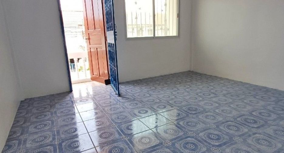 For sale 2 bedrooms townhouse in Lat Lum Kaeo, Pathum Thani