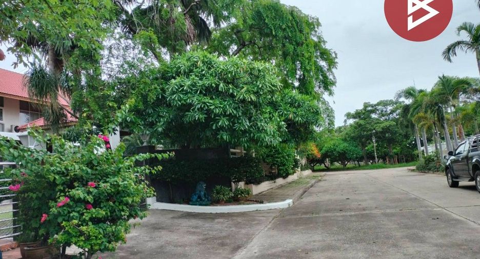 For sale 8 bedrooms house in Mueang Chon Buri, Chonburi