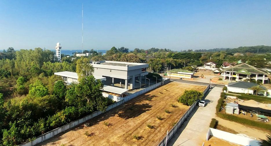 For sale 1 bed condo in Mueang Rayong, Rayong