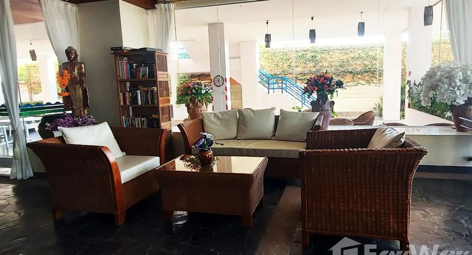 For sale 1 bed condo in Mueang Rayong, Rayong