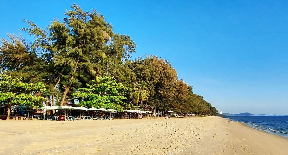 For sale 1 bed condo in Mueang Rayong, Rayong