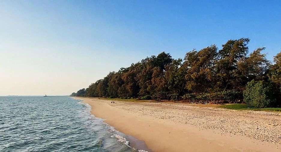 For sale 1 bed condo in Mueang Rayong, Rayong