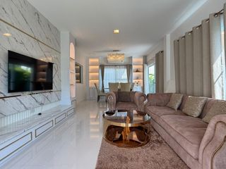 For rent 4 bedrooms villa in Mueang Phuket, Phuket