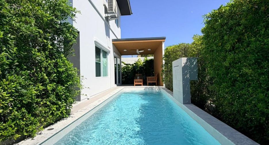 For rent 4 bedrooms villa in Mueang Phuket, Phuket