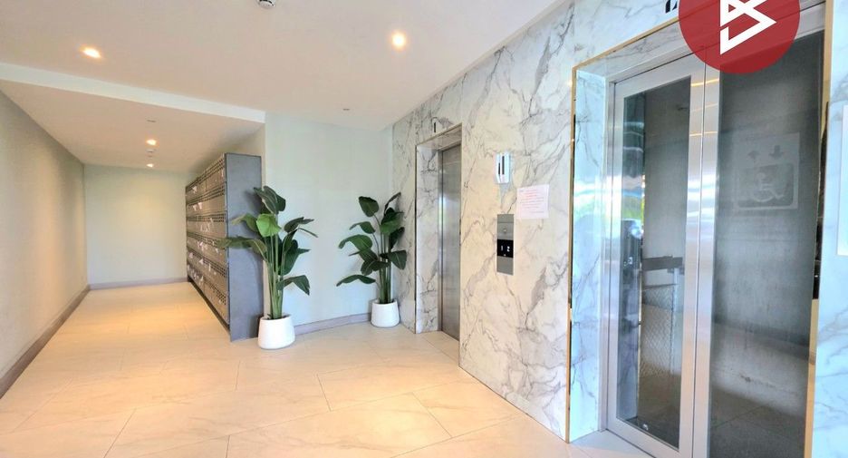 For sale 1 bed condo in Si Racha, Chonburi