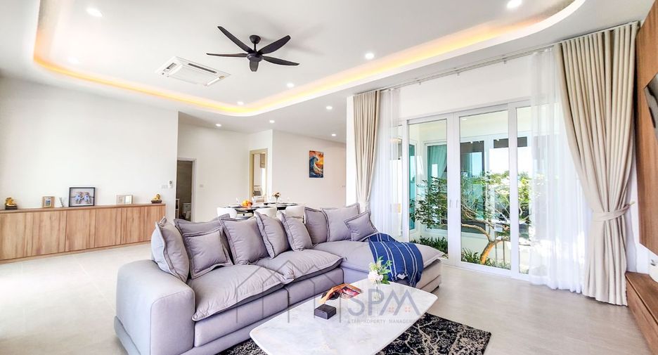 For sale 3 bedrooms villa in Hua Hin, Prachuap Khiri Khan