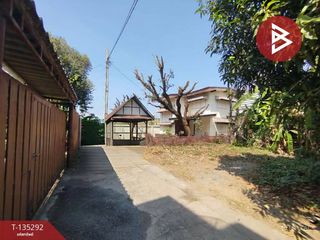 For sale 2 ベッドルーム house in Khlong Toei, Bangkok