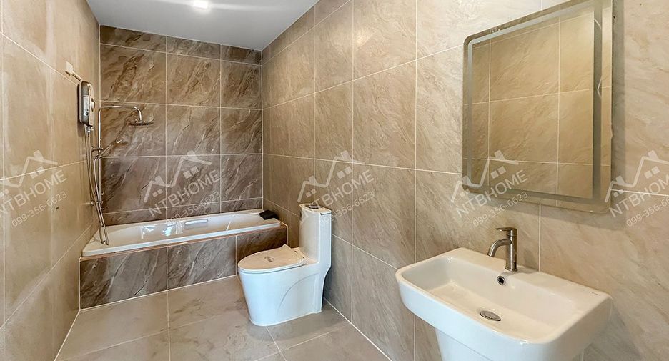 Casa en venta de 4 habitaciones en Pak Kret, Nonthaburi