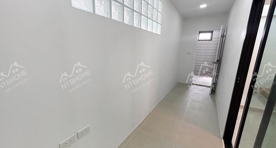 Casa en venta de 4 habitaciones en Pak Kret, Nonthaburi