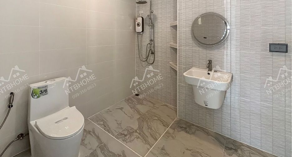 Casa en venta de 4 habitaciones en Pak Kret, Nonthaburi