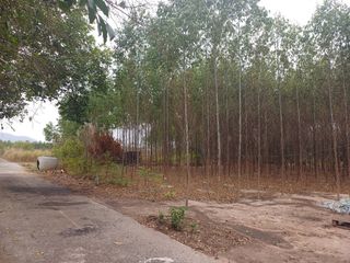 Продажа Участок в Ban Bueng, Чонбури