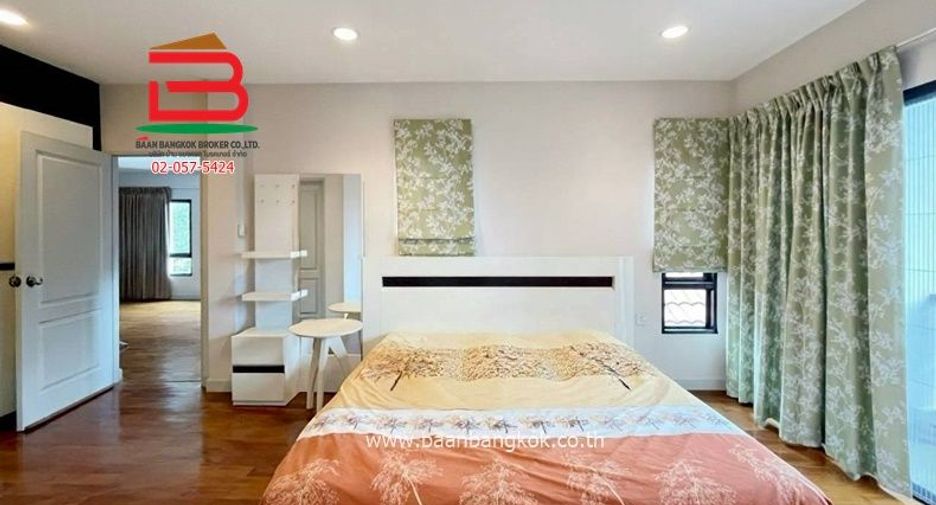 For sale 4 bedrooms house in Mueang Nonthaburi, Nonthaburi
