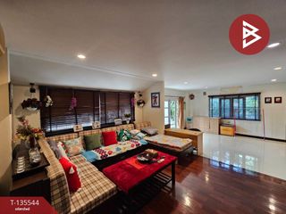 For sale 3 ベッドルーム house in Phra Khanong, Bangkok