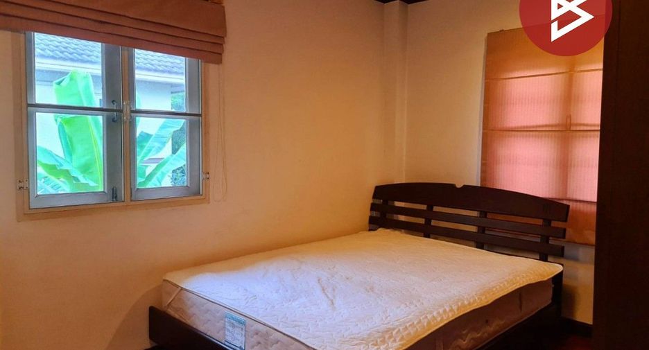 For sale 3 ベッドルーム house in Phra Khanong, Bangkok