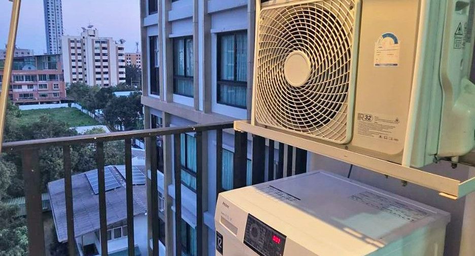 For sale 1 bed condo in Bang Kapi, Bangkok