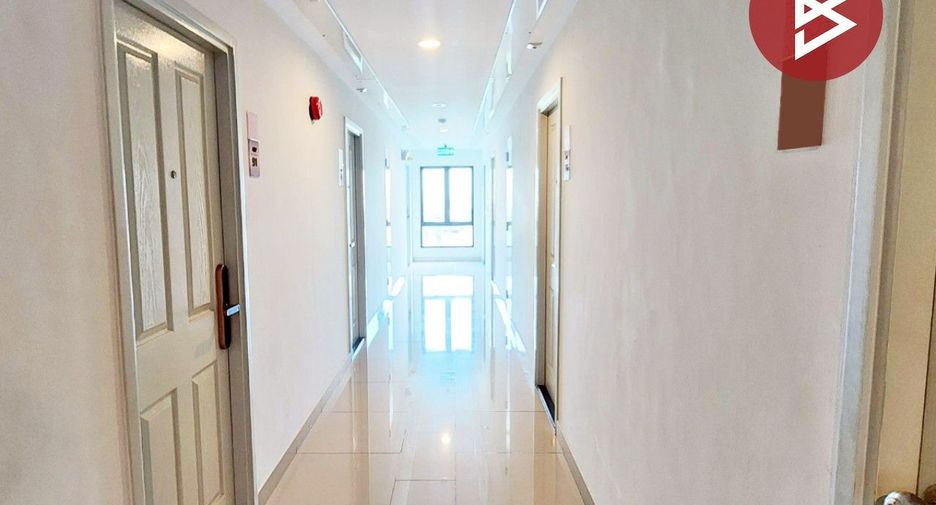 For sale 1 bed condo in Bang Kapi, Bangkok