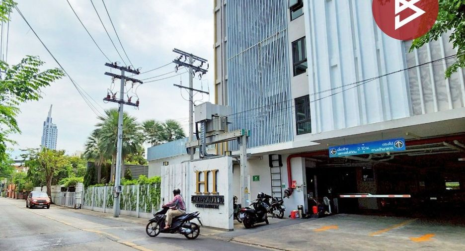 For sale 1 bed condo in Bang Kapi, Bangkok