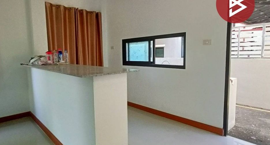 For sale 4 bedrooms house in Mueang Nakhon Sawan, Nakhon Sawan