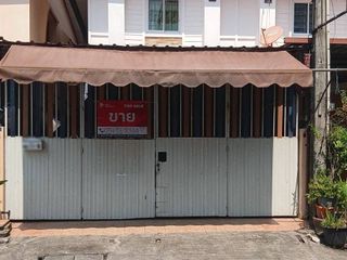 Casa adosada en venta de 2 habitaciones en Mueang Rayong, Rayong