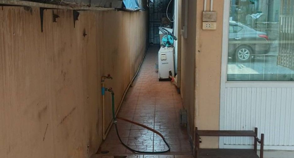 For sale 2 ベッドルーム townhouse in Mueang Rayong, Rayong