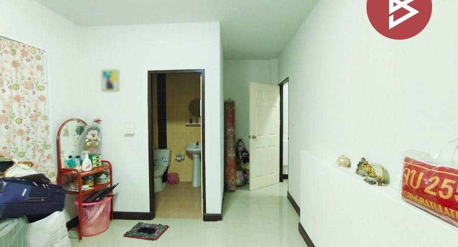 À vendre 3 chambres maison de ville à Sam Phran, Nakhon Pathom