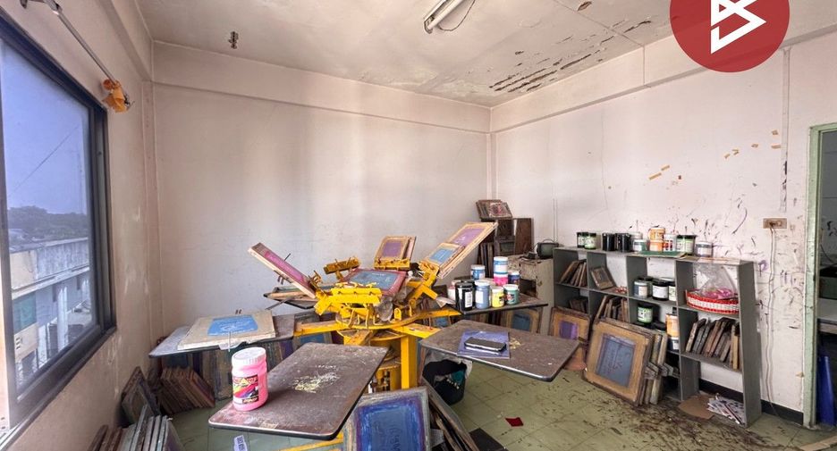 Gewerbefläche zum Kauf mit 6 Zimmer in Mueang Phitsanulok, Phitsanulok