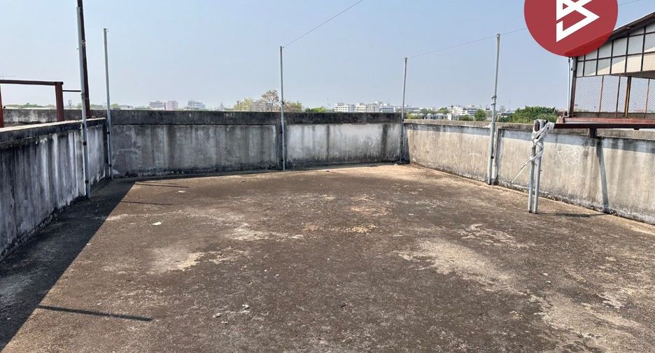 Gewerbefläche zum Kauf mit 6 Zimmer in Mueang Phitsanulok, Phitsanulok