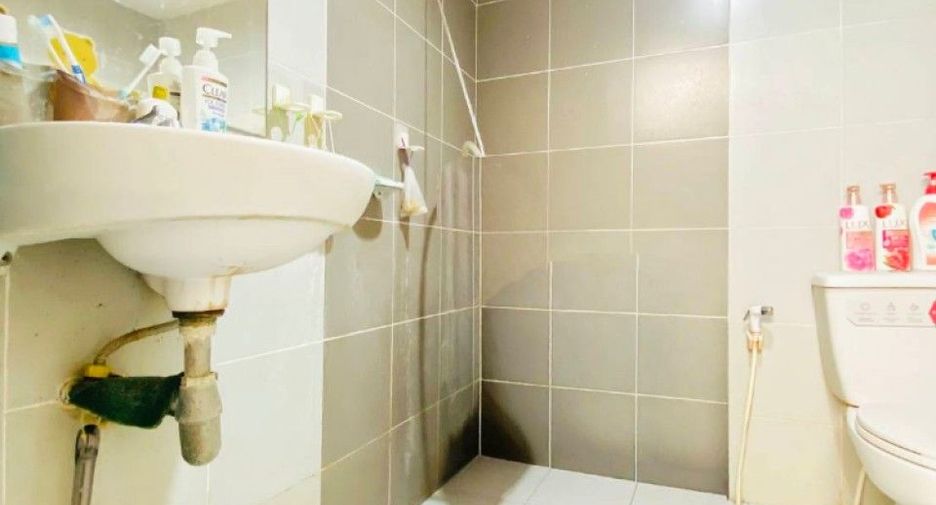 For sale 2 bedrooms townhouse in Mueang Samut Sakhon, Samut Sakhon
