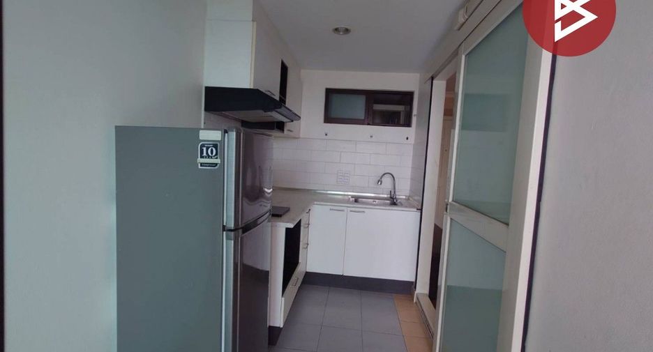 For sale 1 bed condo in Yan Nawa, Bangkok