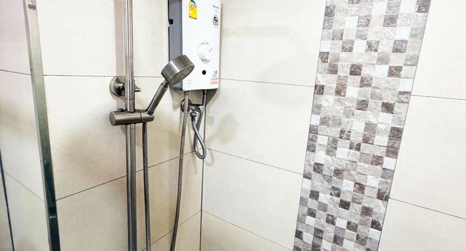 For rent 2 bedrooms apartment in Bang Lamung, Chonburi